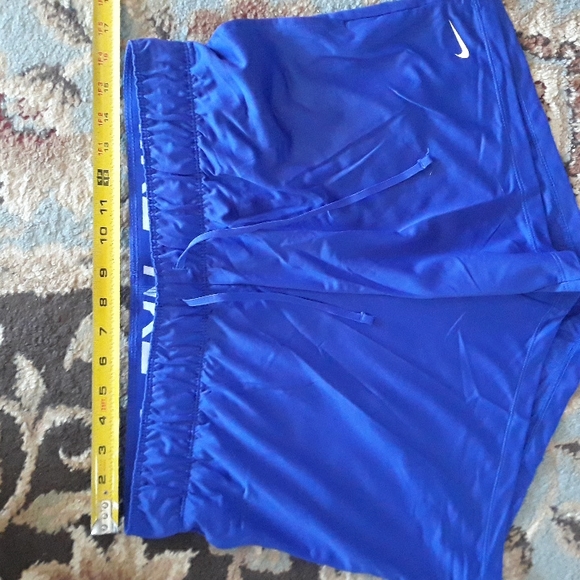 2x*Host Pick*Nike dri-fit ladies shorts - Picture 14 of 16